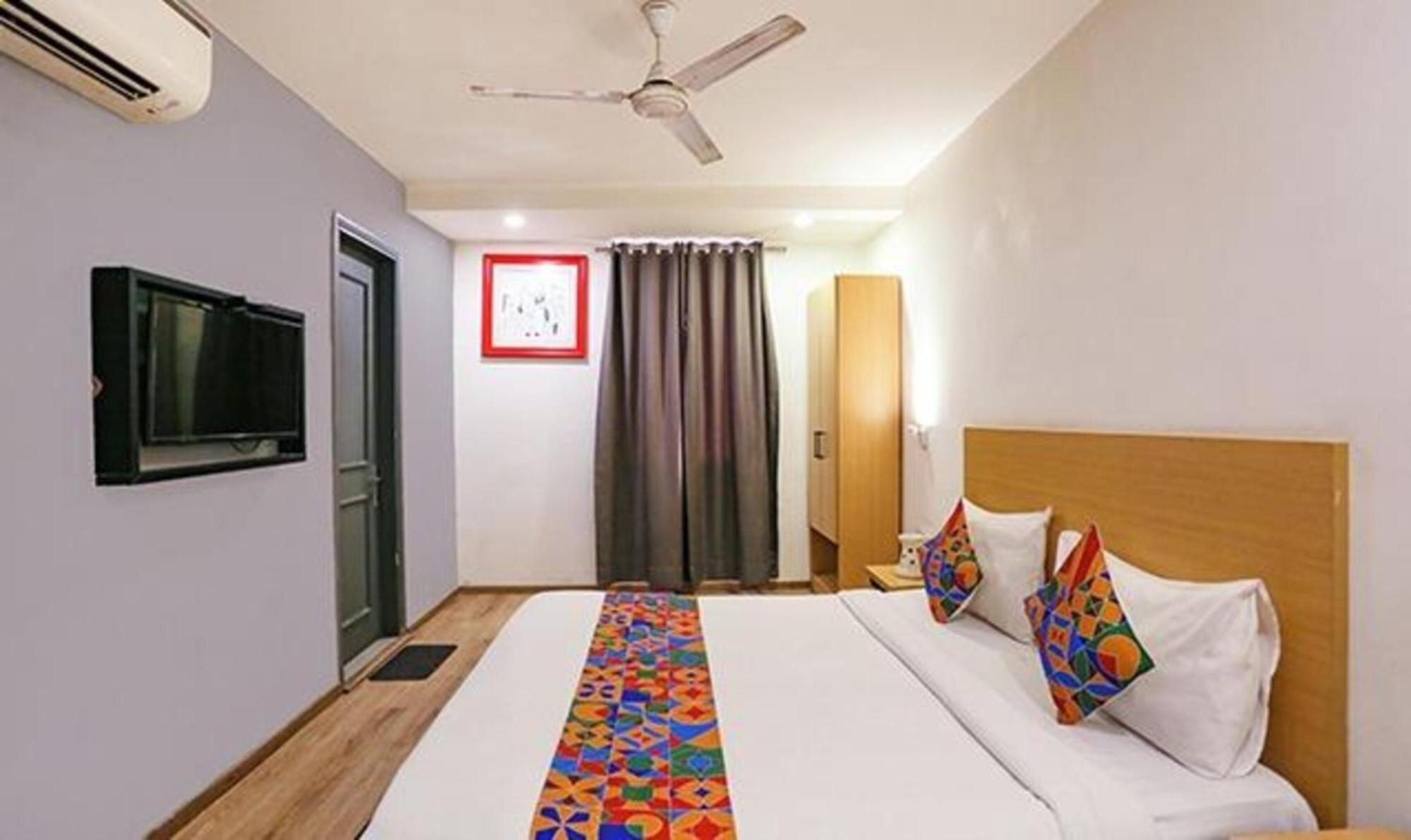 ניו דלהי Fabhotel Urban Residency Model Town מראה חיצוני תמונה