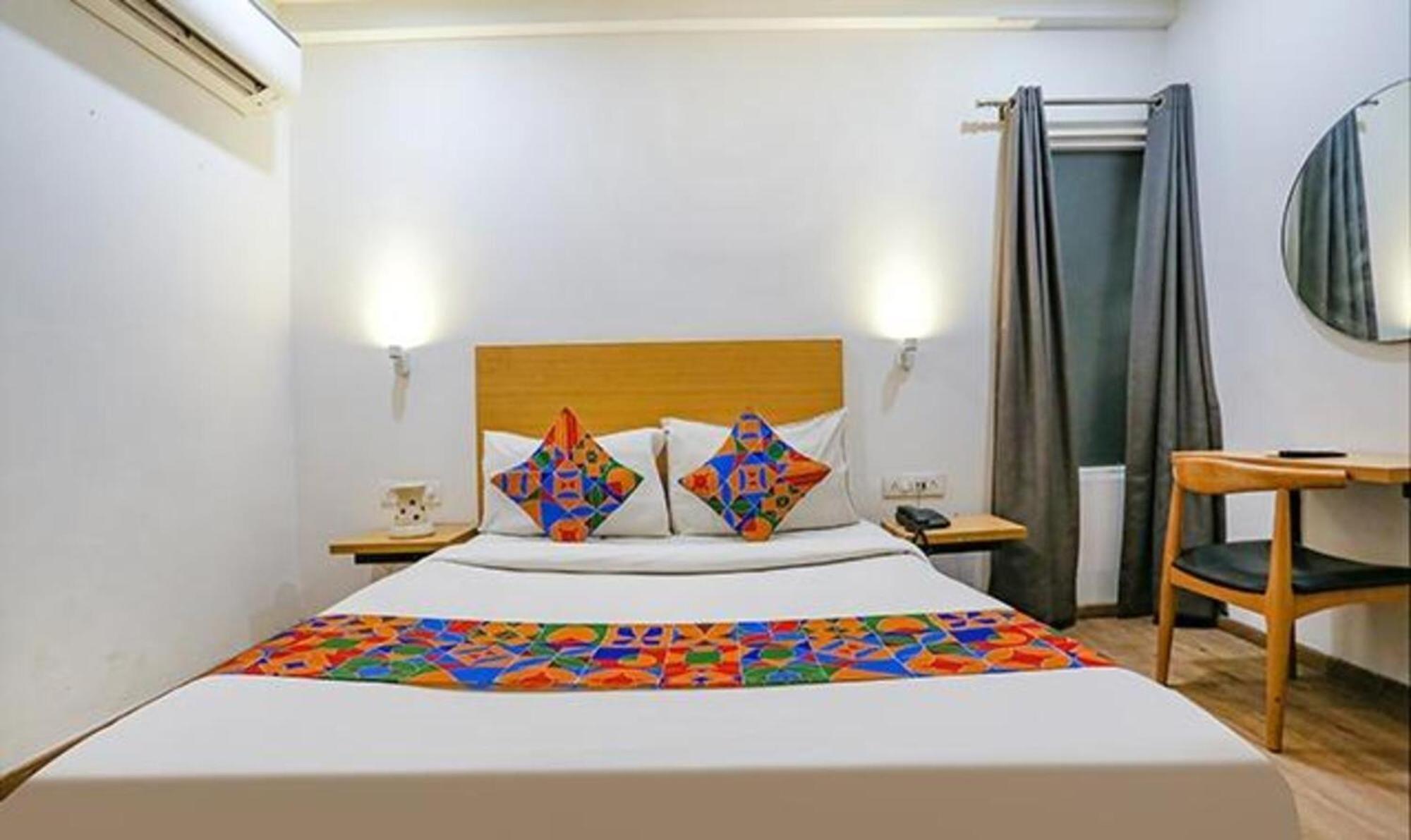 ניו דלהי Fabhotel Urban Residency Model Town מראה חיצוני תמונה
