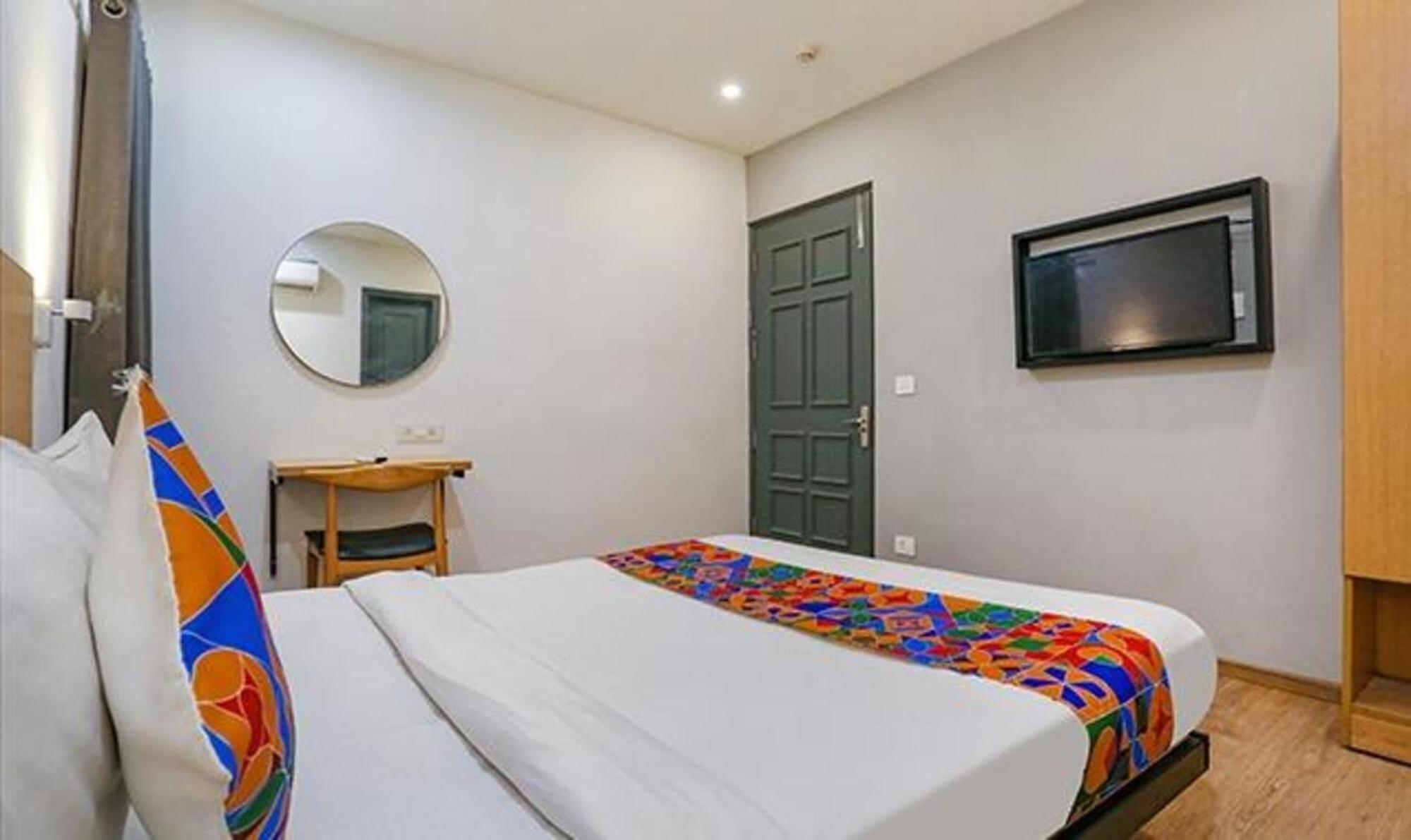 ניו דלהי Fabhotel Urban Residency Model Town מראה חיצוני תמונה