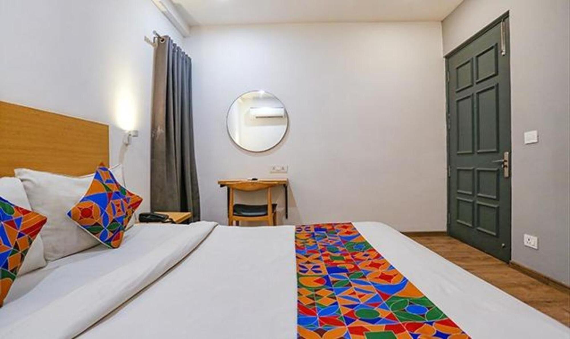 ניו דלהי Fabhotel Urban Residency Model Town מראה חיצוני תמונה