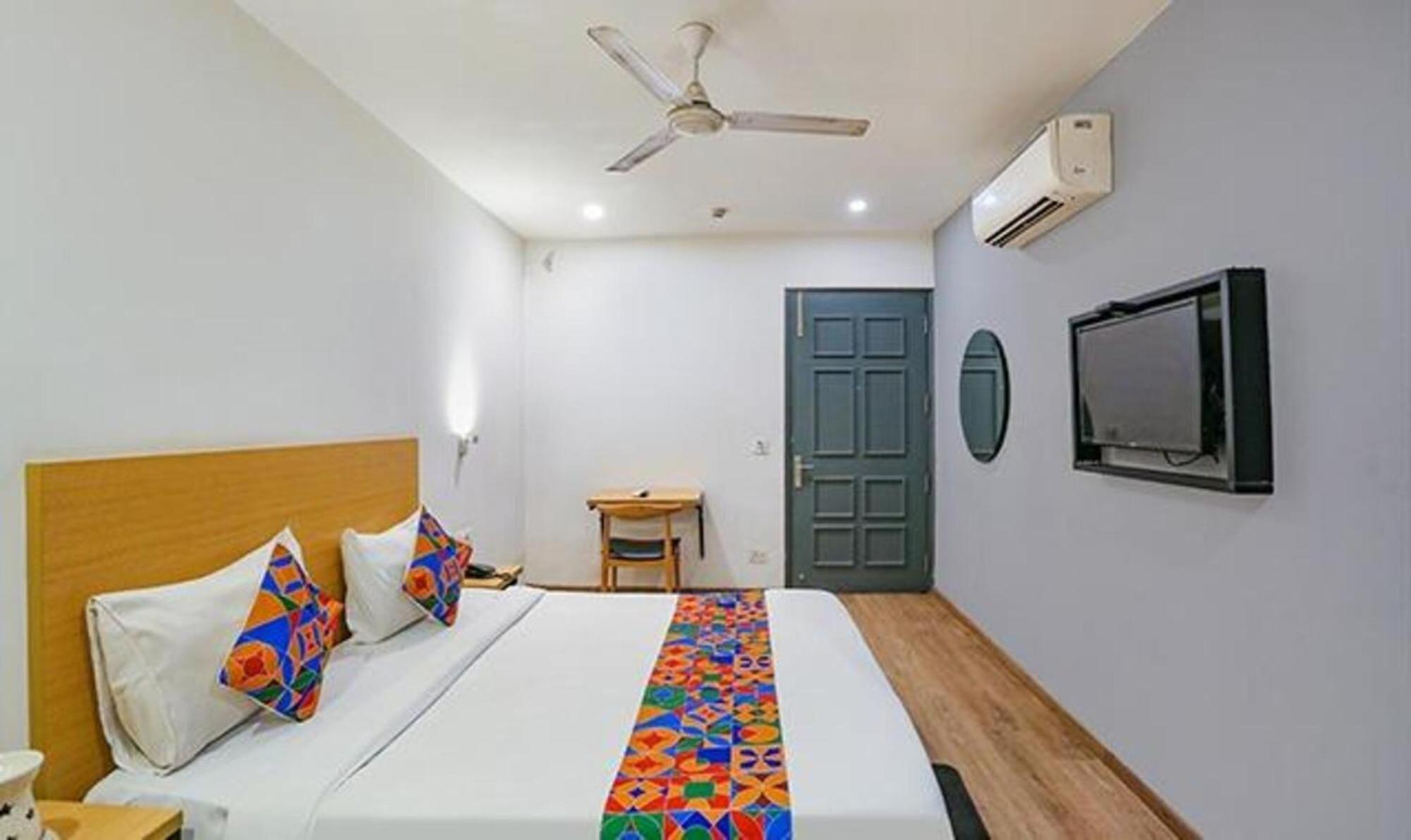 ניו דלהי Fabhotel Urban Residency Model Town מראה חיצוני תמונה